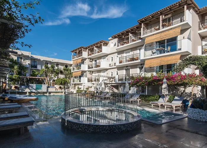Iniohos Zante Hotel & Suites Argassi