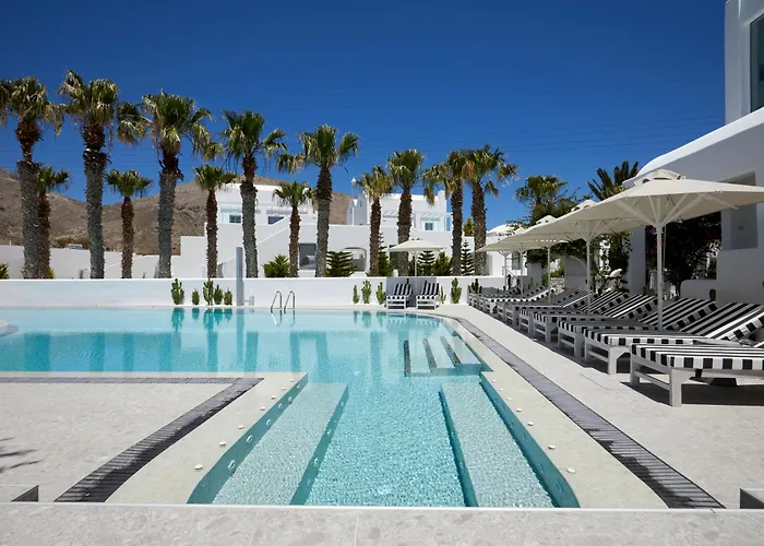 Kouros Village Hotel - Adults Only Períssa