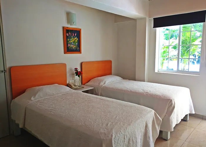 Hotel Olinalá Diamante Acapulco