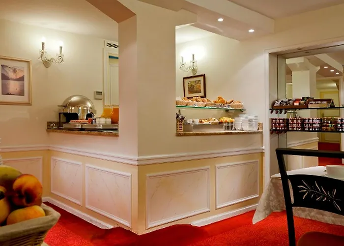 Timhotel Tour Montparnasse París
