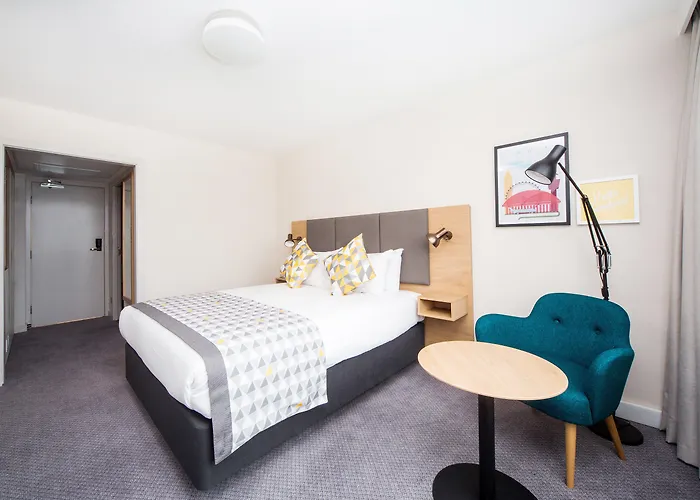 Holiday Inn London - Gatwick Airport By Ihg Horley 