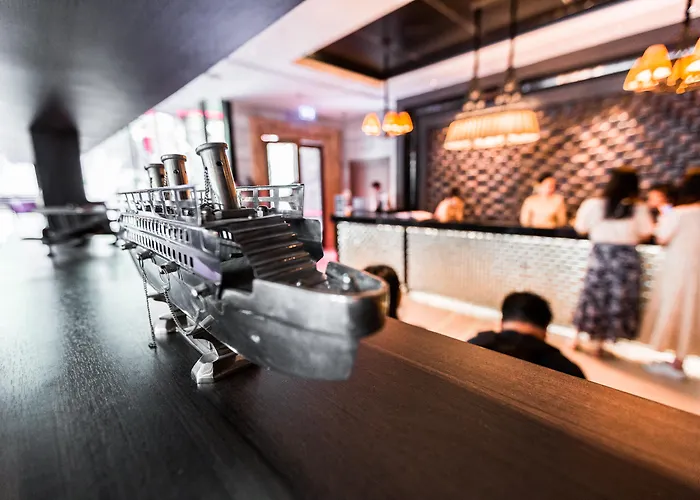 The Continent Hotel Sukhumvit - Asok Bts Bangkok