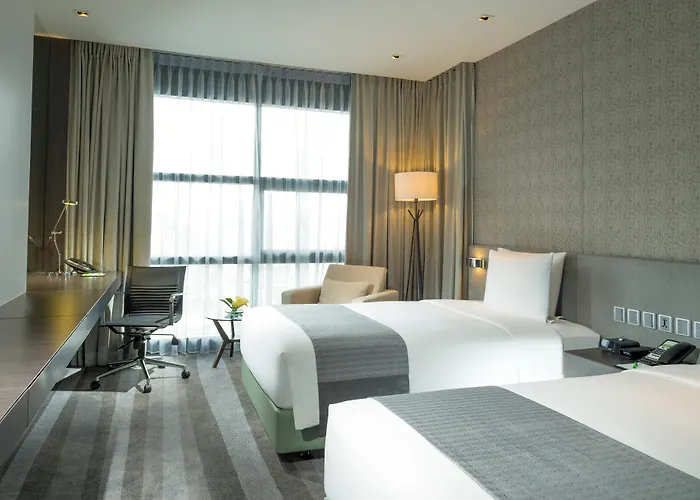 Millennium Hilton Bangkok Hotel