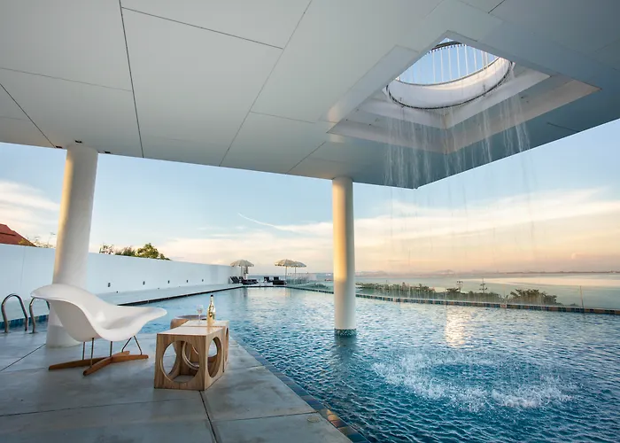 Tsix5 Hotel Pattaya