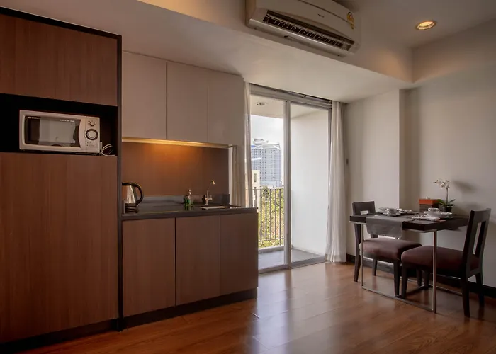 Lily Hotel Bangkok