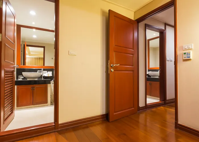 Centre Point Sukhumvit 10 - SHA Extra Plus Bangkok