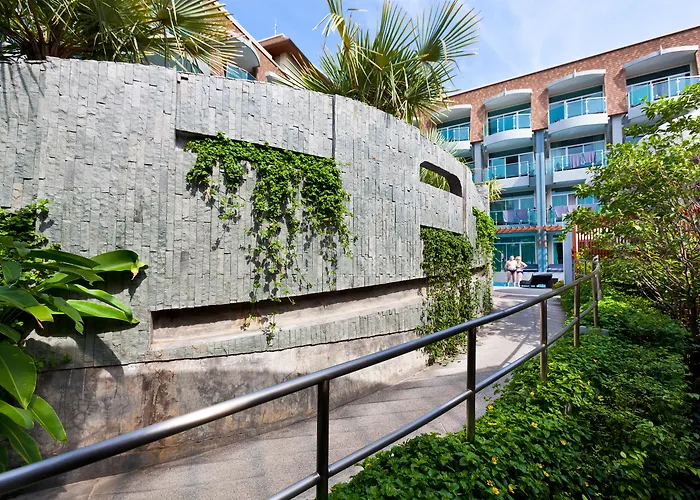 Ramaburin Resort Patong - Sha Extra Plus