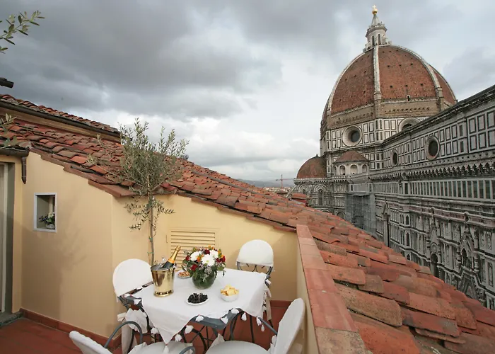 Palazzo Gamba Apartments Al Duomo Florencia