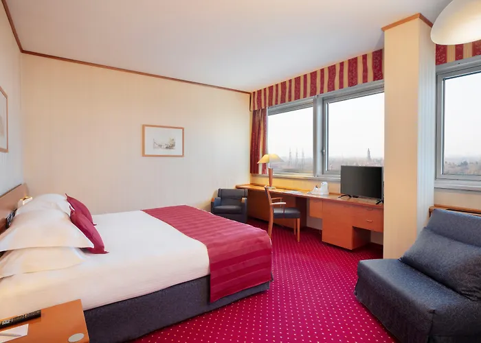 Crowne Plaza Milan Linate By Ihg Hotel San Donato Milanese