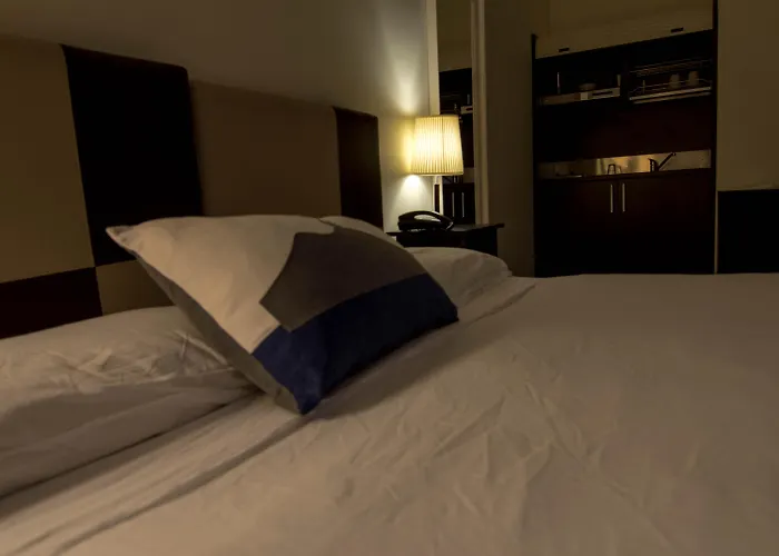 Hotel Plebiscito Aparthotel Naples