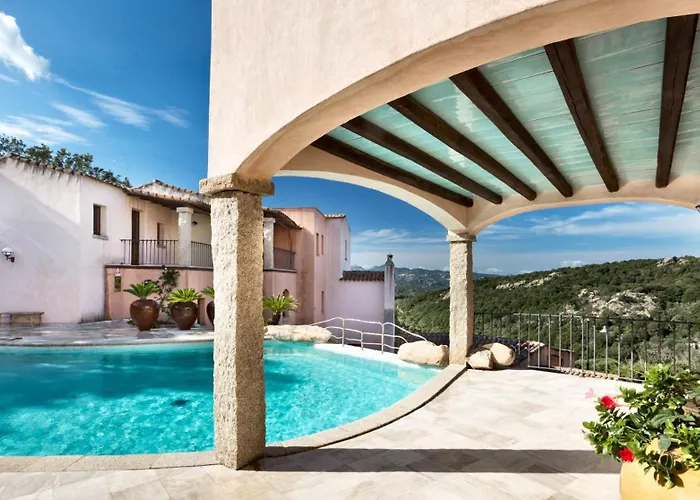 Hotel Arathena San Pantaleo