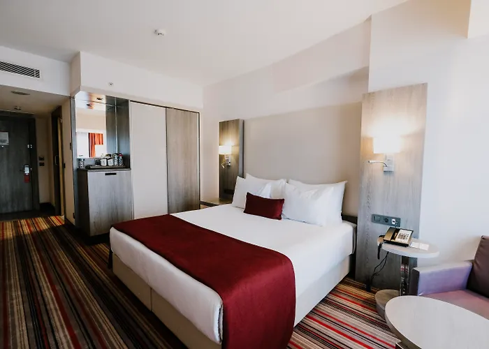 Ramada Plaza By Wyndham Izmir Hotel