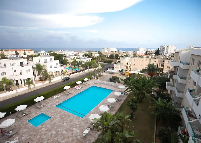 Debbiexenia Hotel Apartments Paralimni