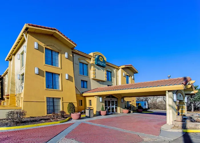 Chicago O'Hare Airport Hotel Elk Grove Village