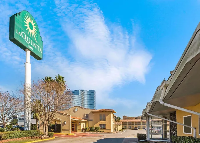 La Quinta Inn By Wyndham New Orleans Causeway Metairie