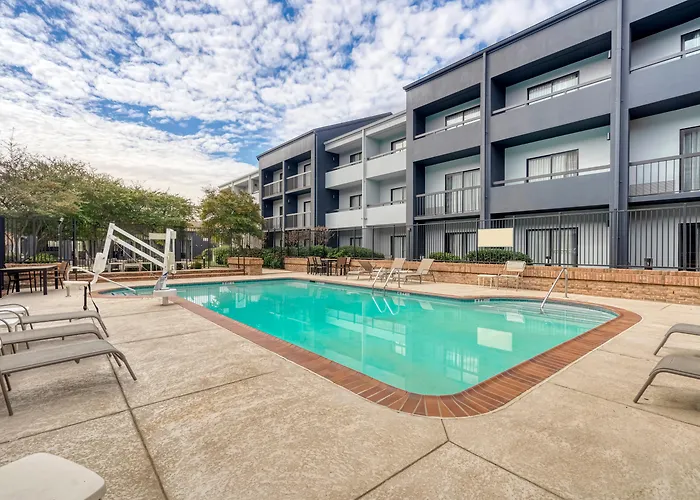 Oyo Townhouse Love Field Dallas
