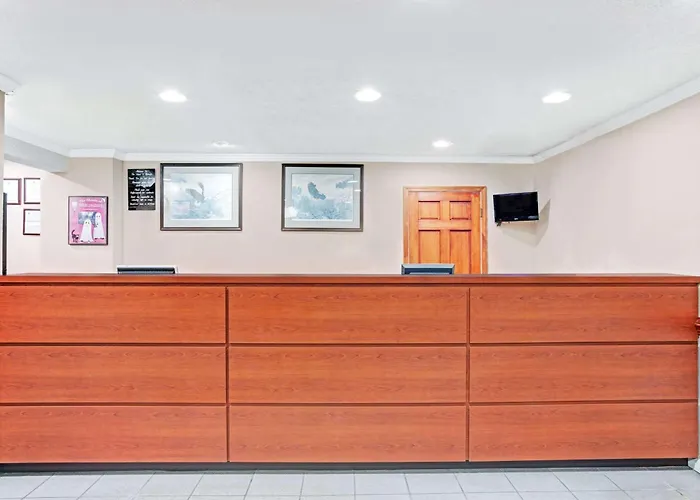 Super 8 By Wyndham Williamsburg/Historic Area Hotel