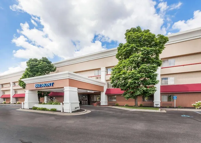 Baymont By Wyndham Grand Rapids Airport Hotel Cascade