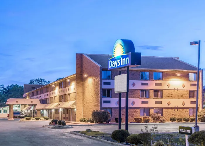 Days Inn By Wyndham Hurstbourne Louisville