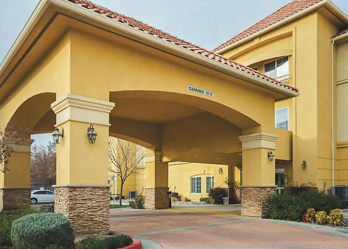 La Quinta By Wyndham Fresno Northwest Hotel