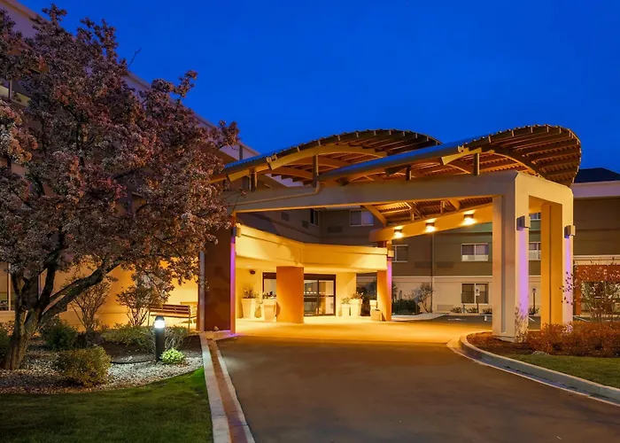 Holiday Inn Express Milwaukee - West Medical Center By Ihg Wauwatosa