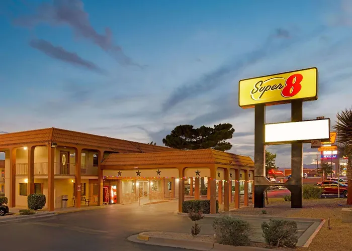 Hotel Super 8 by Wyndham El Paso Airport