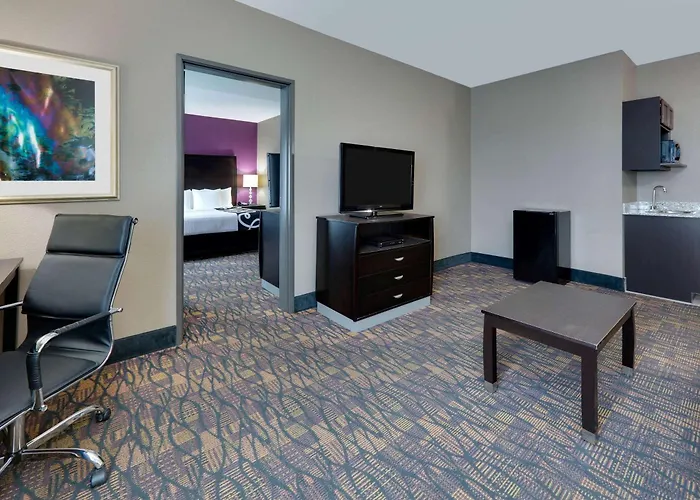 La Quinta By Wyndham Jourdanton - Pleasanton Hotel
