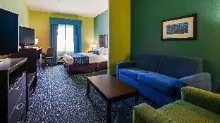 Best Western Plus Carrizo Springs Inn & Suites