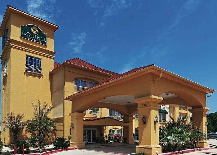 La Quinta By Wyndham Livingston Hotel
