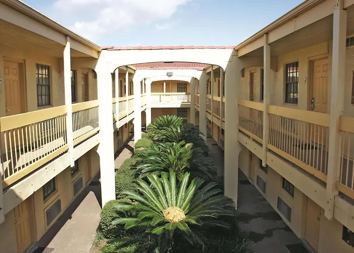 La Quinta Inn By Wyndham Clute Lake Jackson