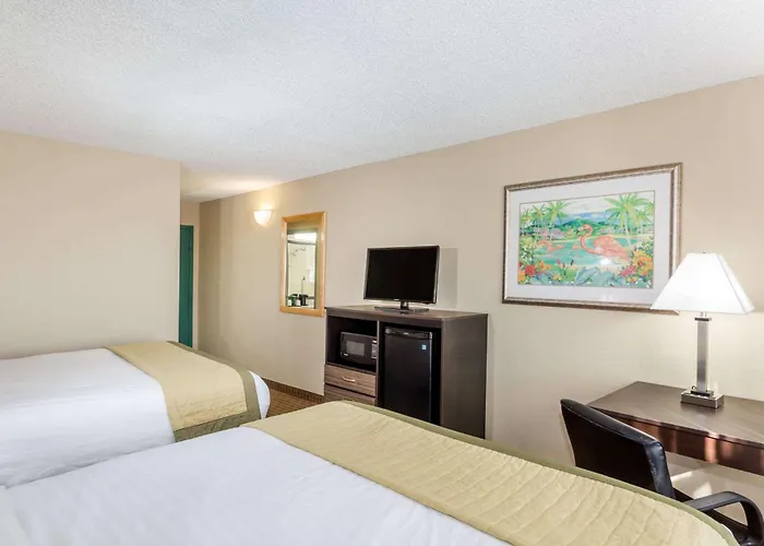 Baymont Inn & Suites By Wyndham Fort Myers I-75 Gateway