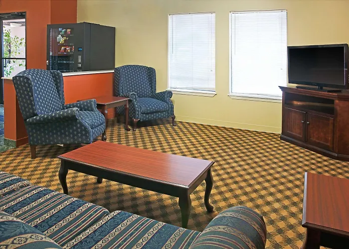 Days Inn By Wyndham El Campo Tx