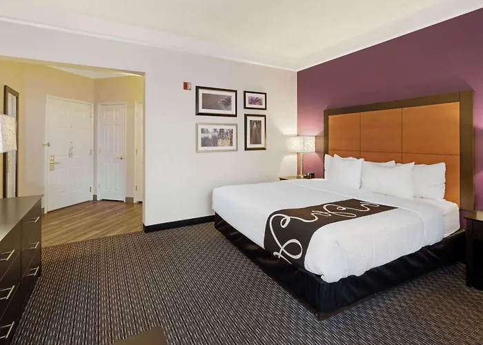 La Quinta Inn & Suites By Wyndham Phoenix Scottsdale