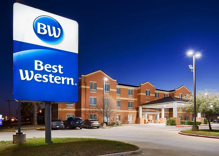 Best Western Lockhart Hotel & Suites