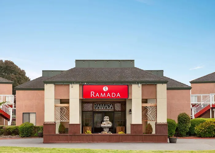Ramada By Wyndham Arcata Hotel