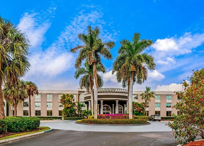 Hotel La Quinta By Wyndham Naples Downtown