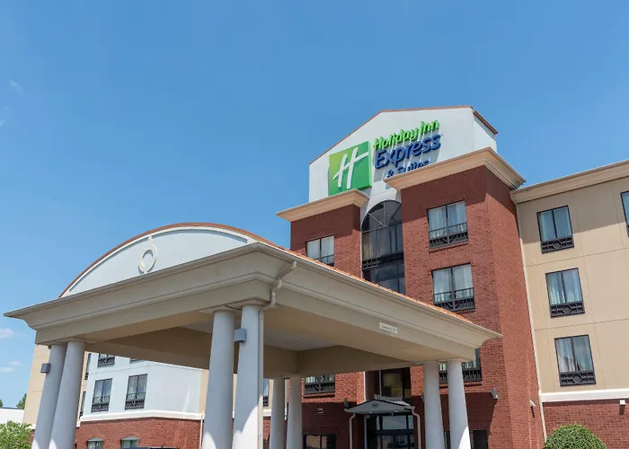 Holiday Inn Express & Suites - New Philadelphia Southwest By Ihg