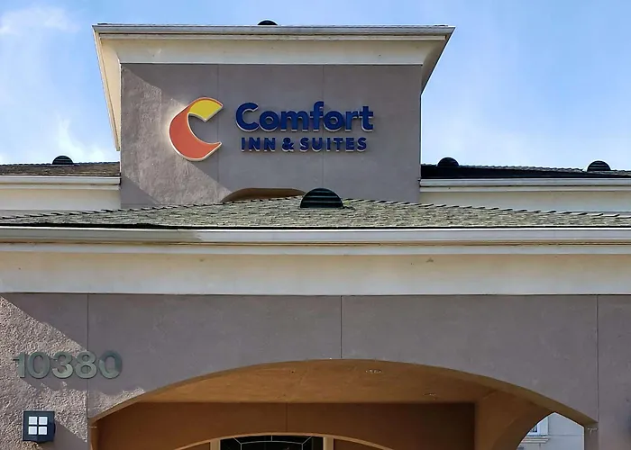 Comfort Inn & Suites Galt - Lodi North