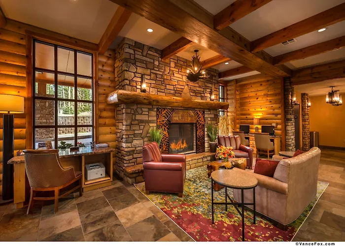 Best Western Plus Green Mill Village Hotel & Suites Arcola