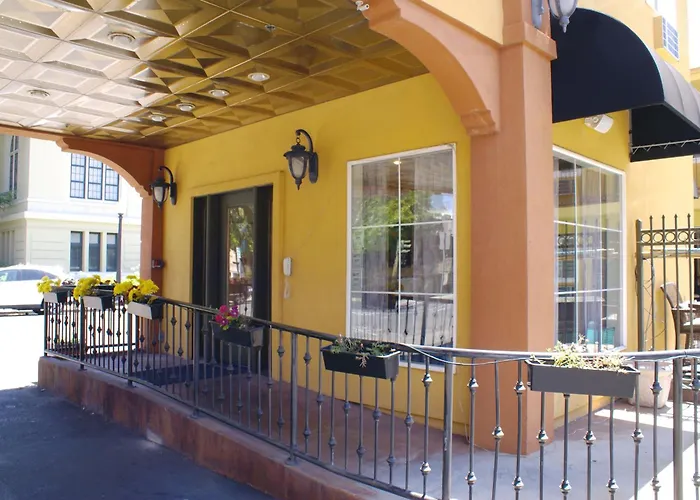 Napa Valley Hotel&Suites