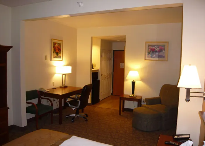 Wingate By Wyndham - Streetsboro Hotel