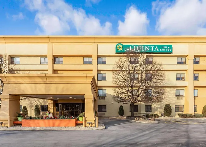 La Quinta By Wyndham Chicago Tinley Park Hotel