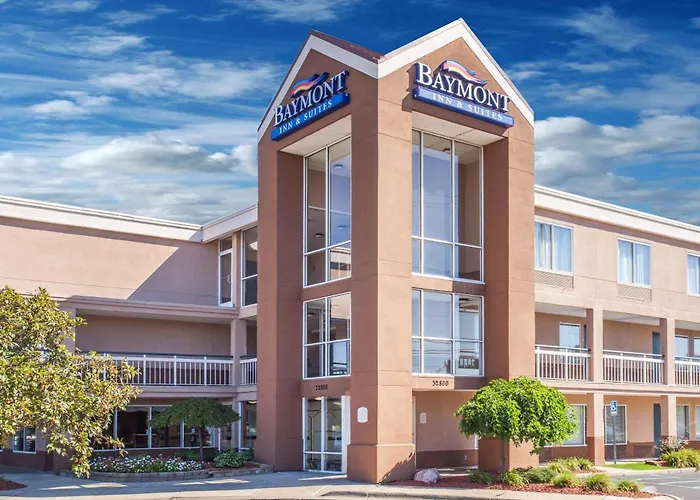 Baymont By Wyndham Madison Heights Detroit Area Hotel