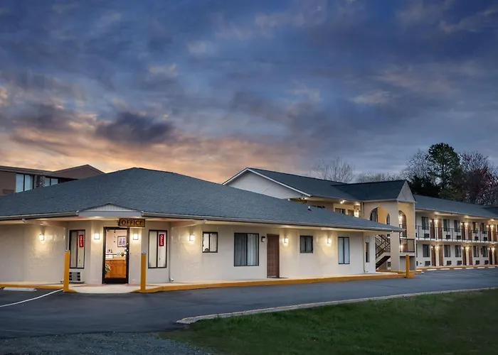 Super 8 By Wyndham Burlington Nc Motel