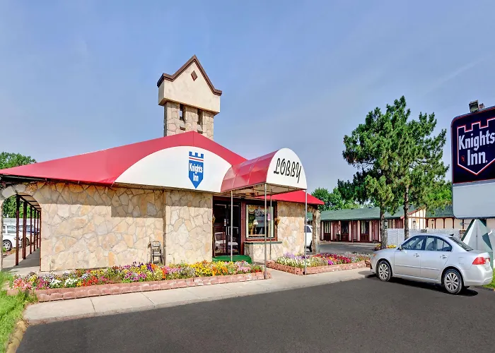 Knights Inn - Madison Heights