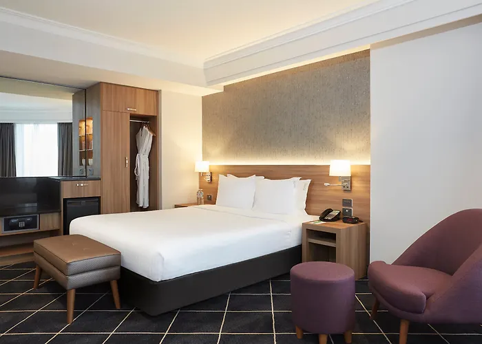 Hotel Furama Darling Harbour Sydney