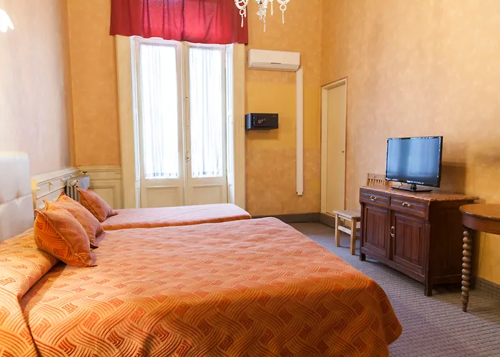 Hotel Reina Buenos Aires