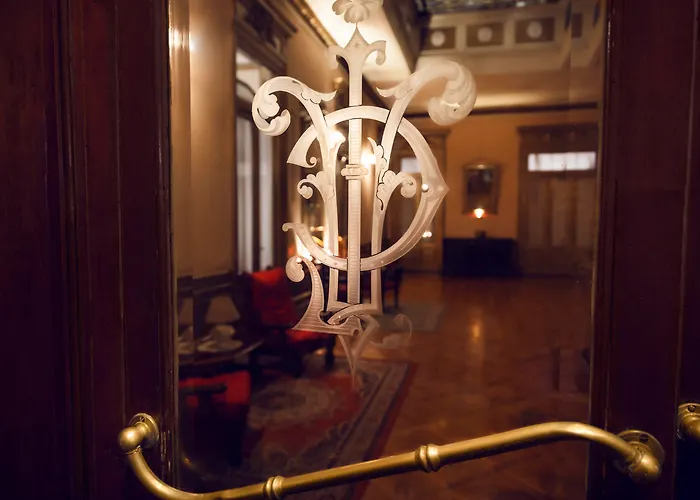 Hotel Reina Buenos Aires
