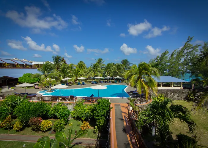 Le Peninsula Bay Beach Resort & Spa Blue Bay