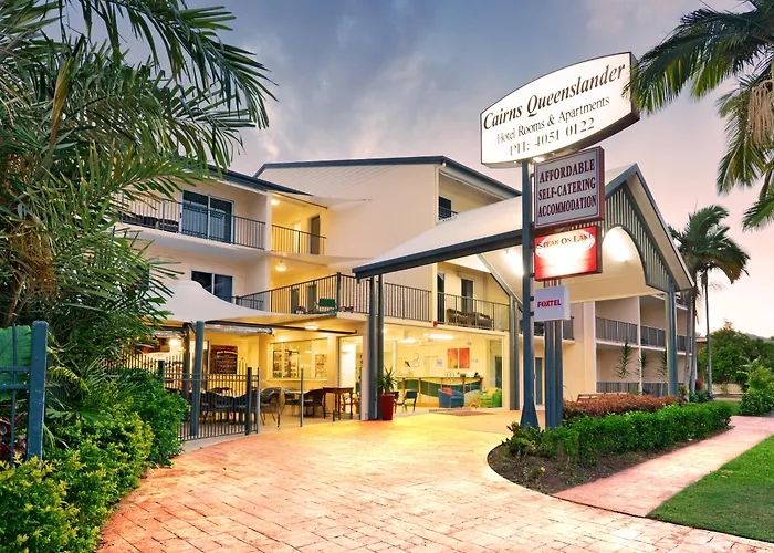 Cairns Queenslander Hotel&Apartments